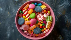 Mitä makeisia voi syödä myös dieetillä: terveellisiä herkkuja laihtumisen aikana