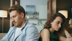 Miten reagoida sivuuttamiseen parisuhteessa ilman, että se murentaa itsetuntoasi