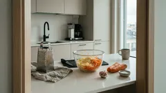 Porkkanasalaatti munalla ja juustolla: yllättävän täyteläinen – ja pysyy napakkana