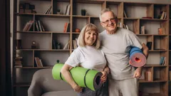 Miten pysyä aktiivisena 60 ikävuoden jälkeen: miksi pelkkä kävely ei riitä ja millä sitä kannattaa täydentää