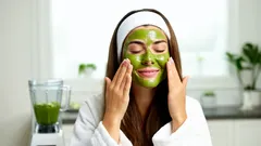 Näin valmistat kotona yksinkertaisimman ja edullisimman kasvoveden väsyneelle iholle