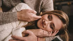 3 merkkiä siitä, että kumppanisi rakastaa sinua aidosti ja vilpittömästi