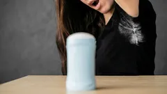 6 kotikonstia deodoranttitahroihin: t-paidat ovat niiden jälkeen kuin uusia