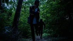 Mitä alitajuntasi kertoo, kun pakenet jotakuta unessa?