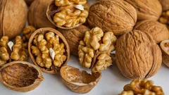 Älä heitä saksanpähkinän kuoria pois: niistä voi olla apua moniin arjen ongelmiin