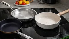 Mikä paistinpannu on paras? Selvitetään eri tarttumattomien pinnoitteiden plussat ja miinukset