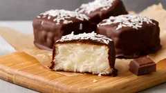 Kotitekoinen Bounty-jälkiruoka ilman lisättyä sokeria – helppoja ja herkullisia reseptejä linjoistaan huolehtiville