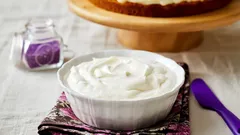 Kermaviilikreemi: testattu resepti täydelliseen kakkutäytteeseen