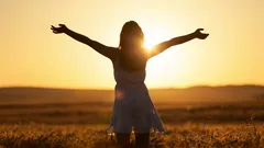 Kaksi tapaa, jotka tunnetun filosofin mukaan tekevät ihmisestä onnellisen