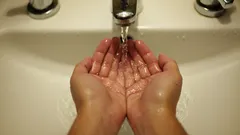 Miksi käsiä ei kannata pestä lentokoneen WC:ssä?