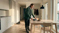 Rakkaus yli 50-vuotiaana: mistä huomaat, että uusi suhde tuo arkeen rauhaa ja turvaa