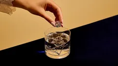 Miten puhdistat hopea- ja kultakorut sekä palautat niiden alkuperäisen kiillon vahingoittamatta niitä