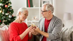 Miksi viisaat ihmiset, erityisesti iäkkäät, lakkaavat juhlimasta syntymäpäiviään?