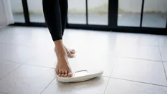 Kuinka laihtua kotona ilman tiukkoja dieettejä ja pillereitä: parhaat vinkit painonpudotukseen