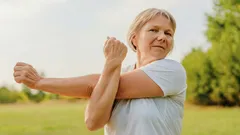 Miten säilyttää luusto vahvana 40 ikävuoden jälkeen: yksinkertaisia, tieteellisesti todistettuja keinoja