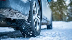 Tiedätkö yksinkertaisen niksin, joka voi tuplata auton renkaiden käyttöiän?