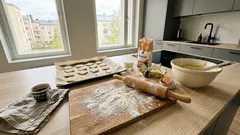 Yksi kulho ja tilkka kefiriä – kaulinniksi, joka tekee kekseihin ohuen sokerikuoren