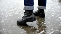 Kuinka tehdä kengistä nopeasti ja helposti liukumattomat kotona