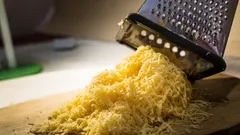 Kuinka teroitat raastimen kolmessa minuutissa hyväksi todetuilla tavoilla: onnistuu keneltä tahansa